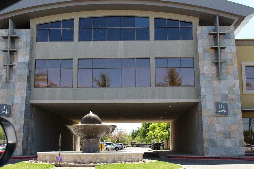 More Photos Of 2450 S Gilbert Rd, Chandler Office For Lease
