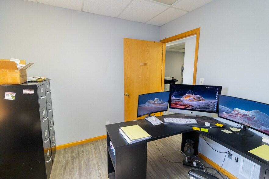 More Photos Of 1919 W Central Ave, El Dorado Warehouse For Sale