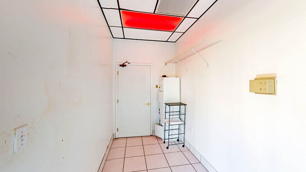 More Photos Of 27330 S Dixie Hwy, Homestead Storefront Retail Office For Sale