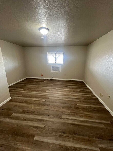 More Photos Of 1000 C St, Hawthorne Office Residential For Sale