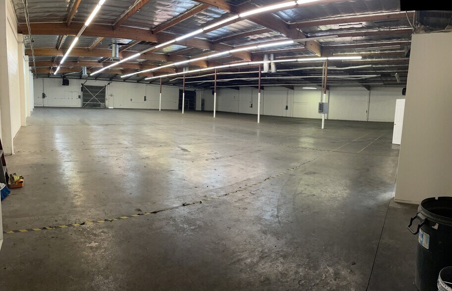 More Photos Of 10309 Vacco St, South El Monte Warehouse For Lease