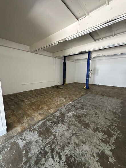 More Photos Of 662-672 Enterprise St, Escondido Warehouse For Lease
