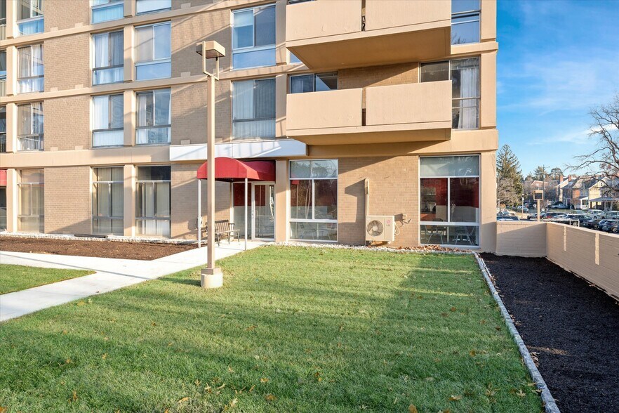 More Photos Of 2401 Pennsylvania Ave, Wilmington Apartments For Sale