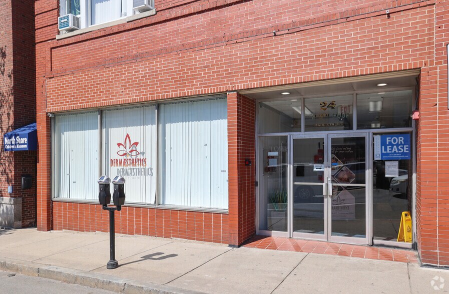 More Photos Of 24 Main St, Peabody Storefront Retail Office For Lease