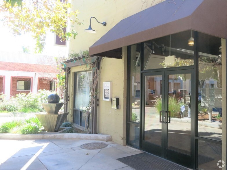 Primary Photo Of 110 N Maclay Ave, San Fernando Restaurant For Lease