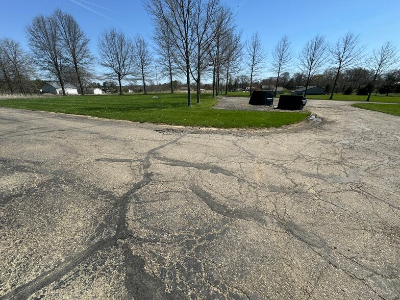 More Photos Of 1173 Manchester Ave SW, North Lawrence Office Residential For Sale