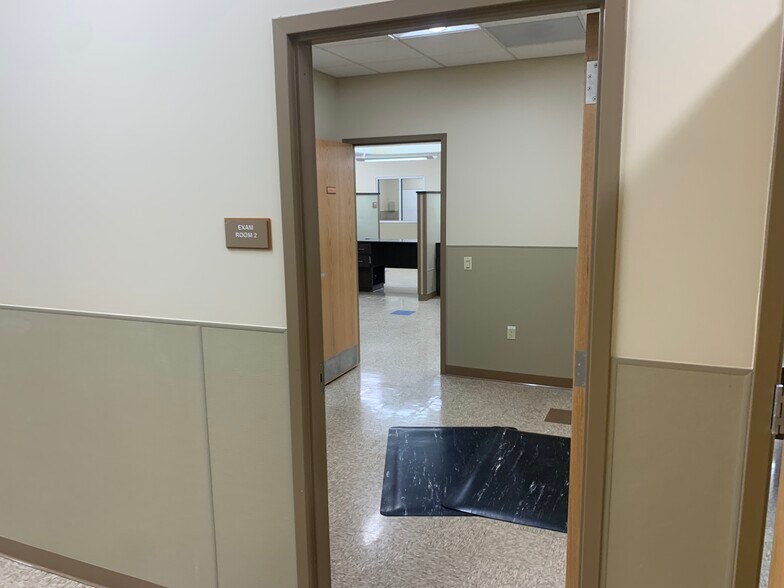 More Photos Of 694-760 Crescent St, Brockton Storefront For Lease