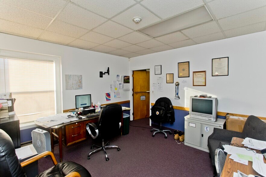 More Photos Of 55 Main St, Chicopee Storefront Retail Office For Lease