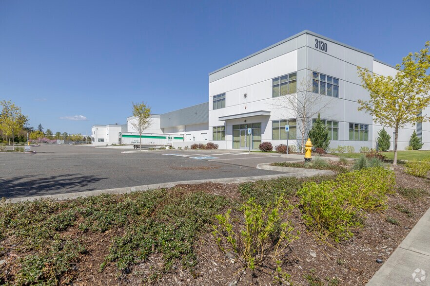 More Photos Of 3130 Hogum Bay Rd NE, Lacey Warehouse For Lease