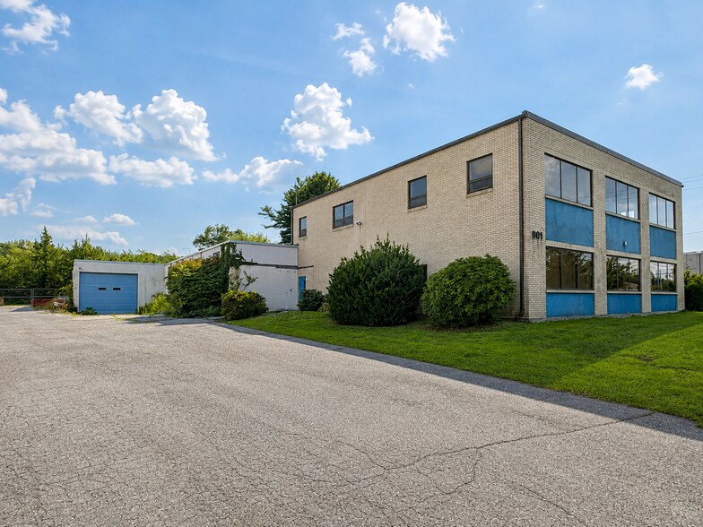 Primary Photo Of 901 Waterman Ave, East Providence Manufacturing For Sale