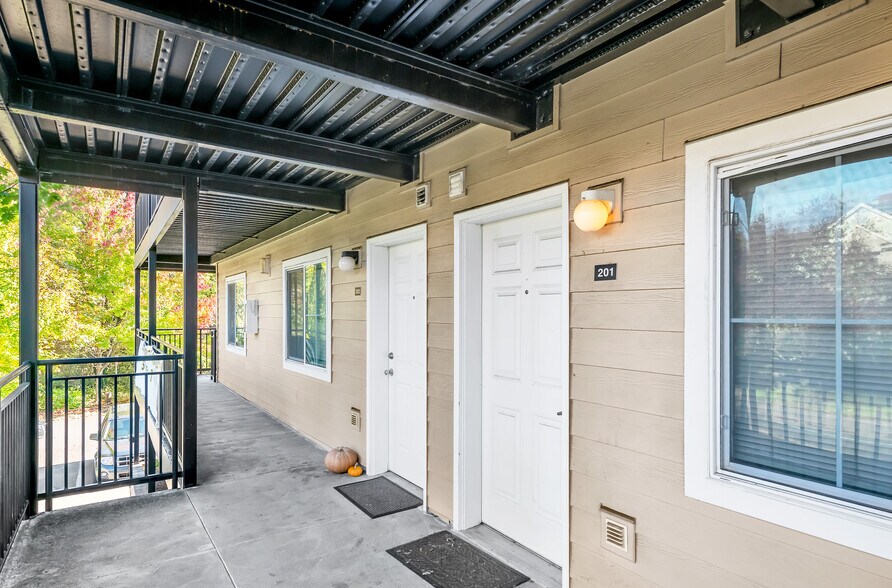 More Photos Of 2740 SW Western Blvd, Corvallis Apartments For Sale
