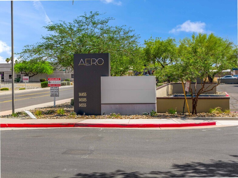 More Photos Of 14455 N Hayden Rd, Scottsdale Light Distribution For Sale