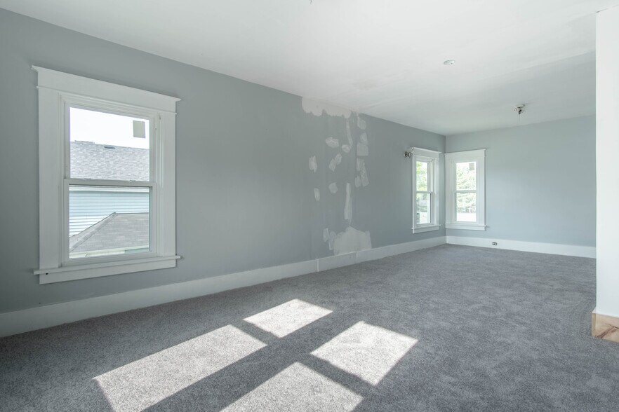 More Photos Of 1104 Washington St, Watertown Office For Sale