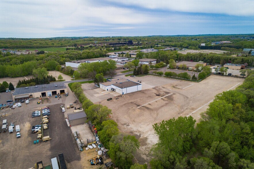 More Photos Of 3303 Terminal Dr, Eagan Warehouse For Lease