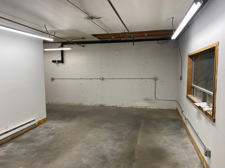 More Photos Of 14522 NE North Woodinville Way, Woodinville Warehouse For Lease