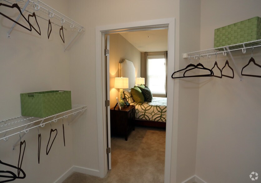 More Photos Of 101 N Wolfe St, Baltimore Apartments For Lease