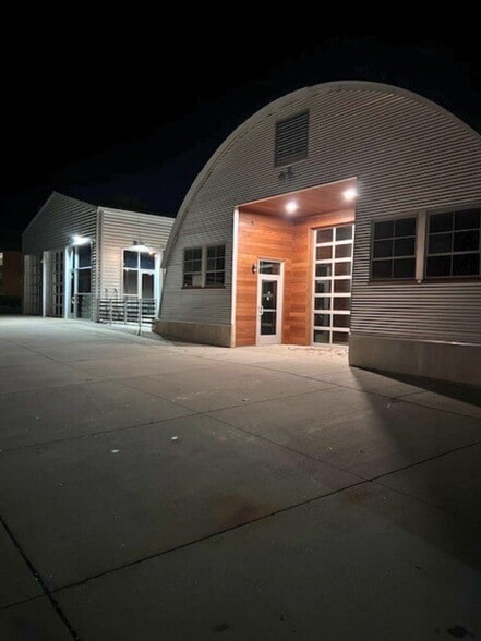 More Photos Of 839-841 Pennsylvania St, Lawrence Warehouse For Sale