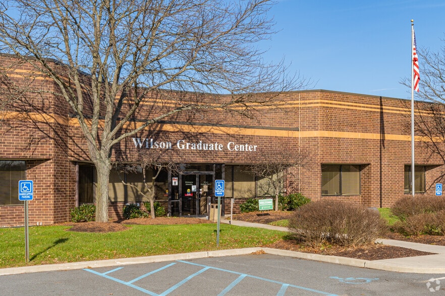 More Photos Of 31-47 Reads Way, New Castle Office For Sale