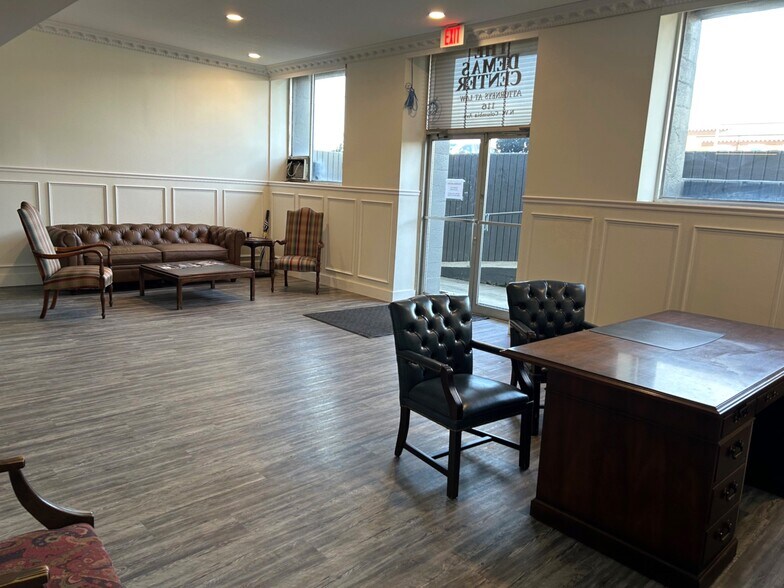 More Photos Of 116 NW Columbia Ave, Lake City Office For Sale