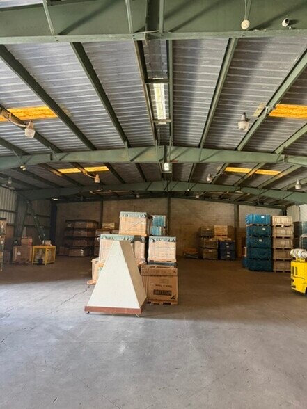 More Photos Of 1613 SE 15th Ter, Cape Coral Warehouse For Lease