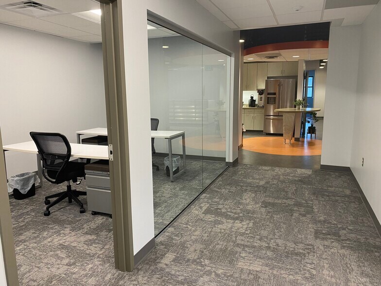 More Photos Of 1965 Greenspring Dr, Lutherville Timonium Medical For Lease