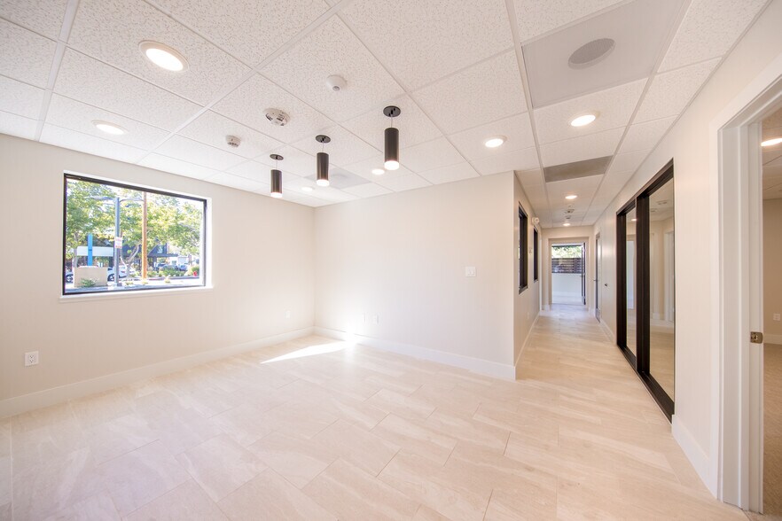 More Photos Of 600 Mill St, Reno Office For Sale
