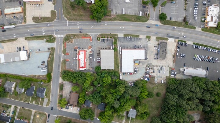 More Photos Of 322 S Madison Blvd, Roxboro General Retail For Sale