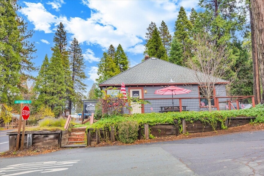 More Photos Of 1051 Hwy 4, Arnold General Retail For Sale