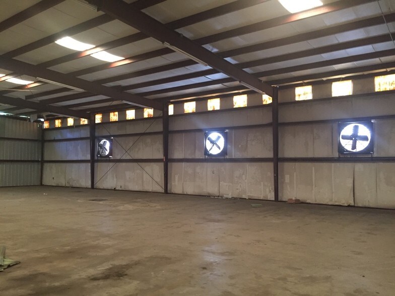More Photos Of 210 W Washington St, Dothan Warehouse For Sale