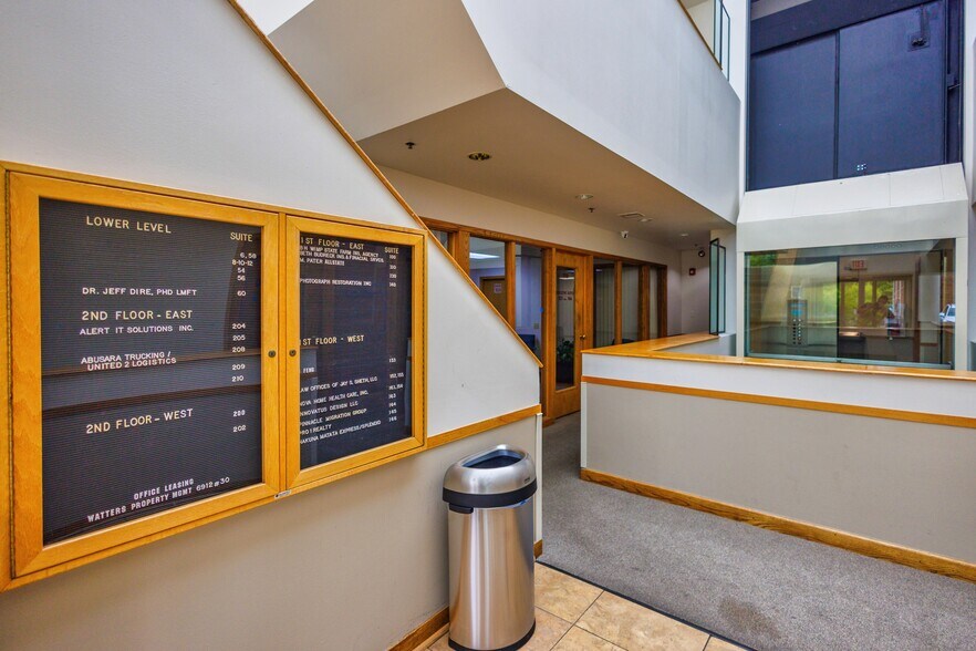 More Photos Of 6912 Main St, Downers Grove Unknown For Lease