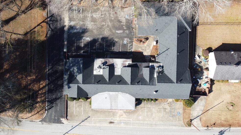 More Photos Of 5990 Love St, Austell Medical For Lease