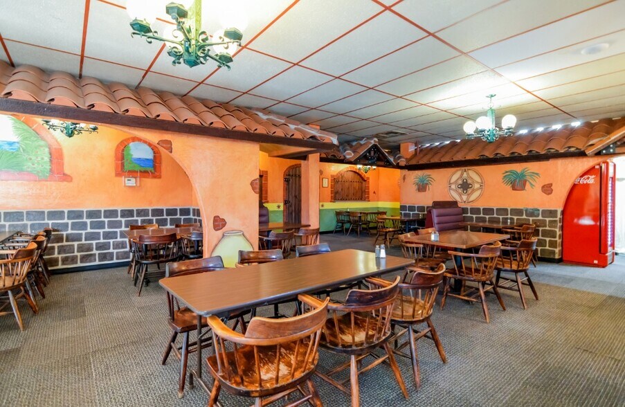 More Photos Of 819 Main St, Caldwell Restaurant For Sale