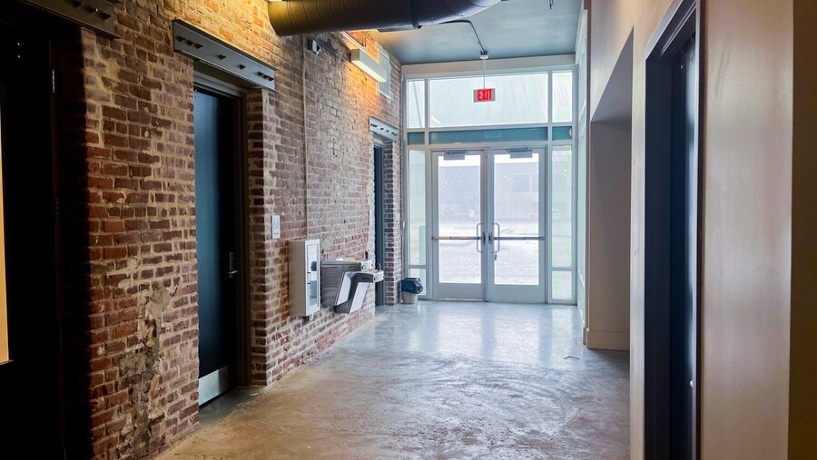 More Photos Of 640 Main St, Baton Rouge Storefront Retail Residential For Lease