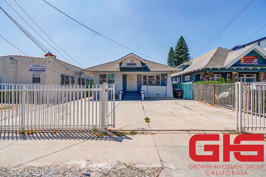 More Photos Of 1234 W 37th Dr, Los Angeles Multifamily For Sale