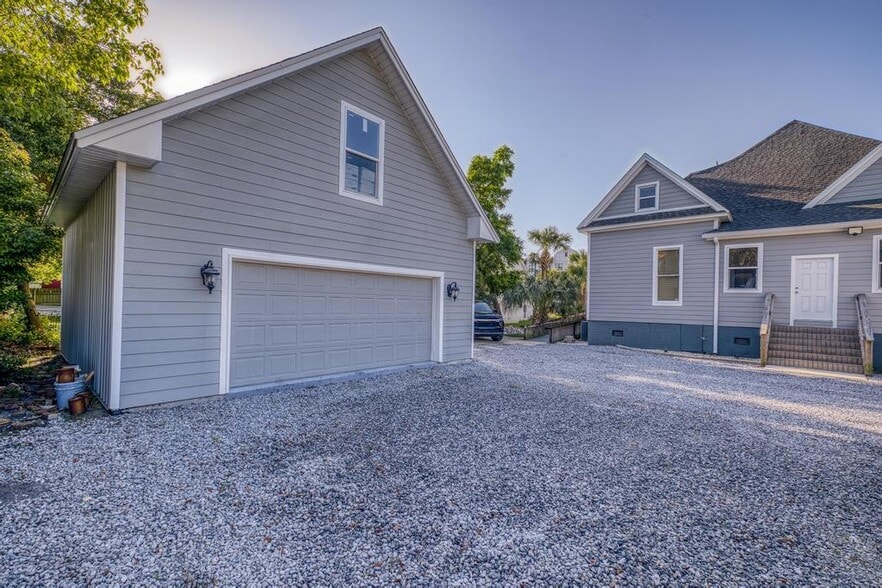 More Photos Of 656 Garden St, Pensacola Office For Sale