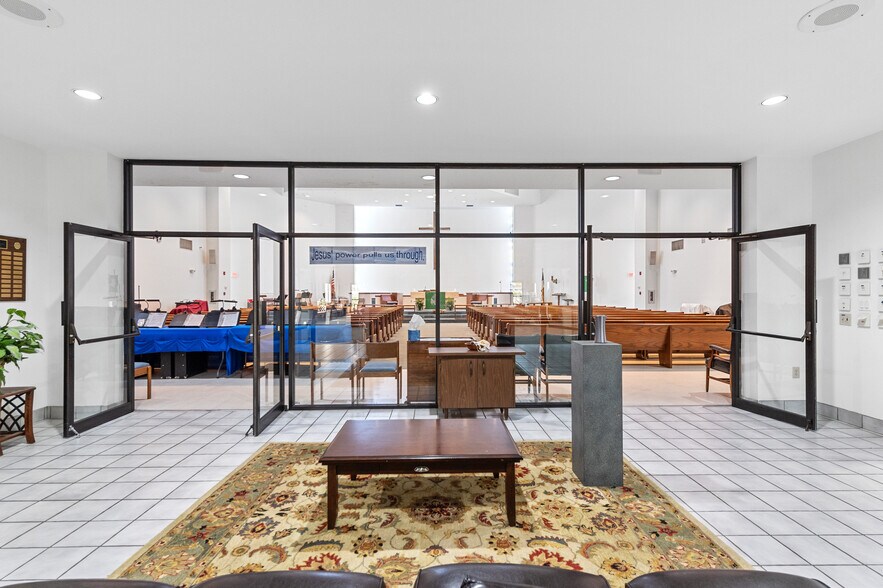 More Photos Of 7875 W McNab Rd, Tamarac Religious Facility For Sale