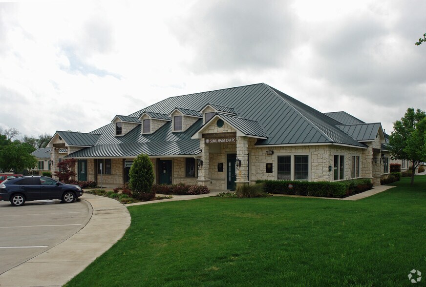 More Photos Of 6220 Chase Oaks Blvd, Plano Office For Sale