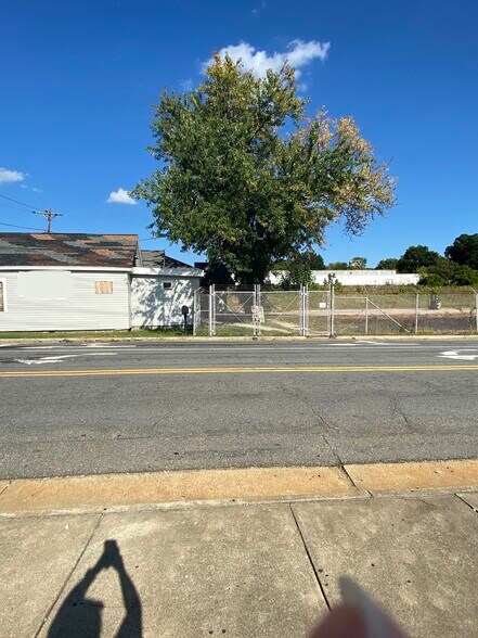 More Photos Of 103 E Harrison St, Reidsville Office For Sale