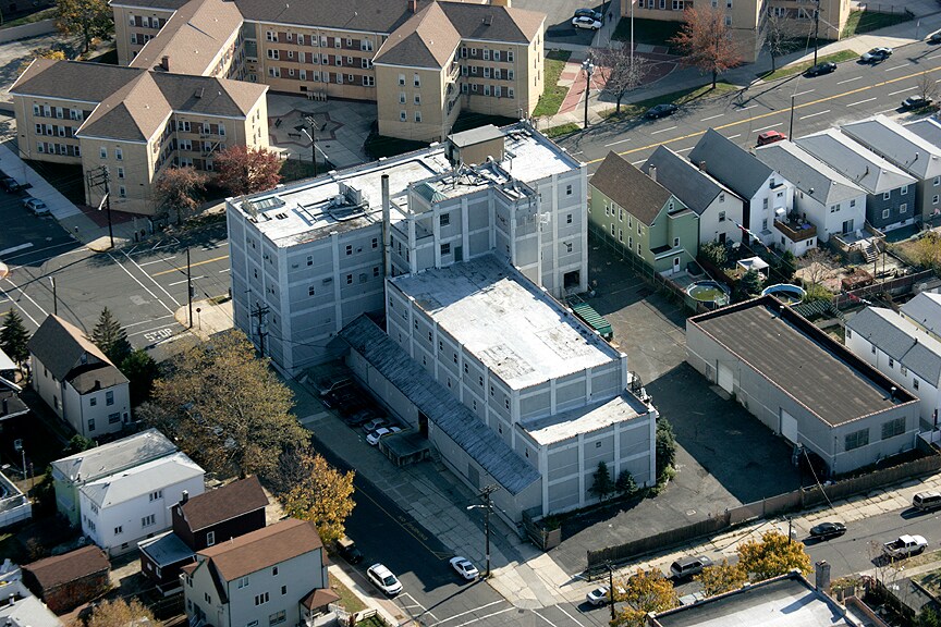 More Photos Of 39 Avenue C, Bayonne Warehouse For Lease