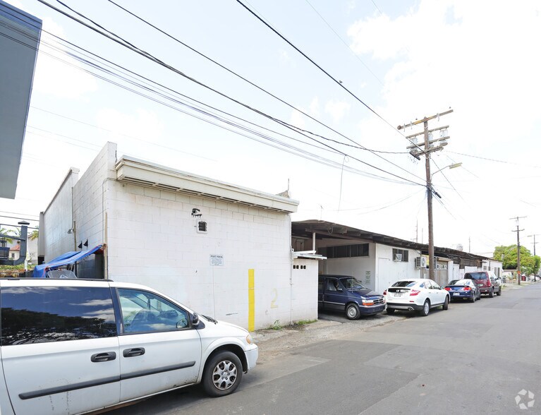 More Photos Of 94-860-94-880 Farrington Hwy, Waipahu Unknown For Lease