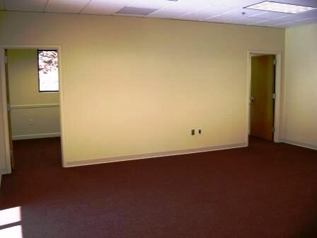 More Photos Of 3766 Peachtree Crest Dr, Duluth Warehouse For Lease