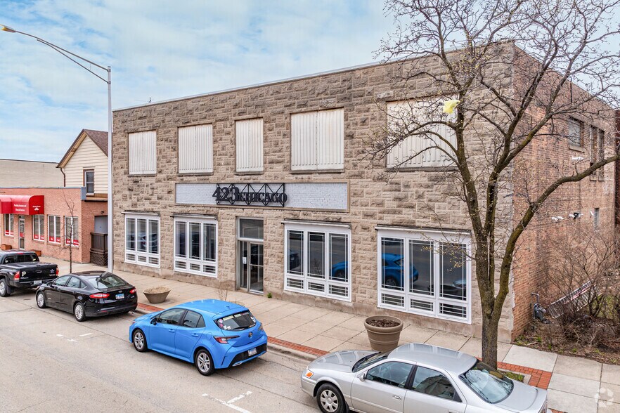 More Photos Of 423 N Chicago St, Joliet Light Manufacturing For Sale