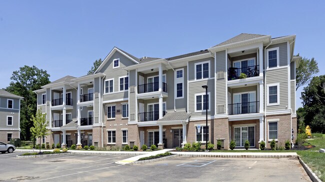 More Photos Of 25 Scotch Rd, Ewing Unknown For Lease