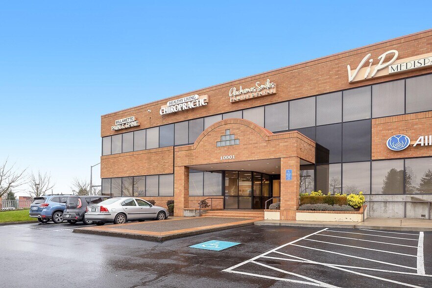 More Photos Of 10001-10117 SE Sunnyside Rd, Clackamas Office For Lease