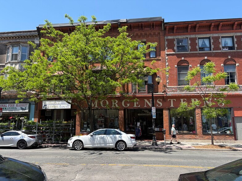 More Photos Of 209-213 James St, Delhi Office For Lease