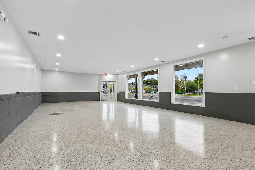 More Photos Of 1100 N Broad Ave, New Orleans Storefront Retail Residential For Sale