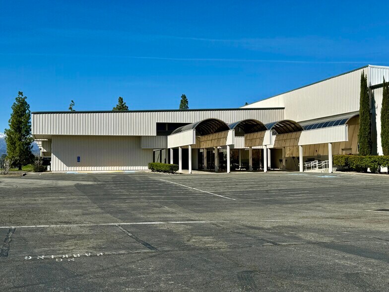 More Photos Of 4300-4356 Caterpillar Rd, Redding Manufacturing For Sale