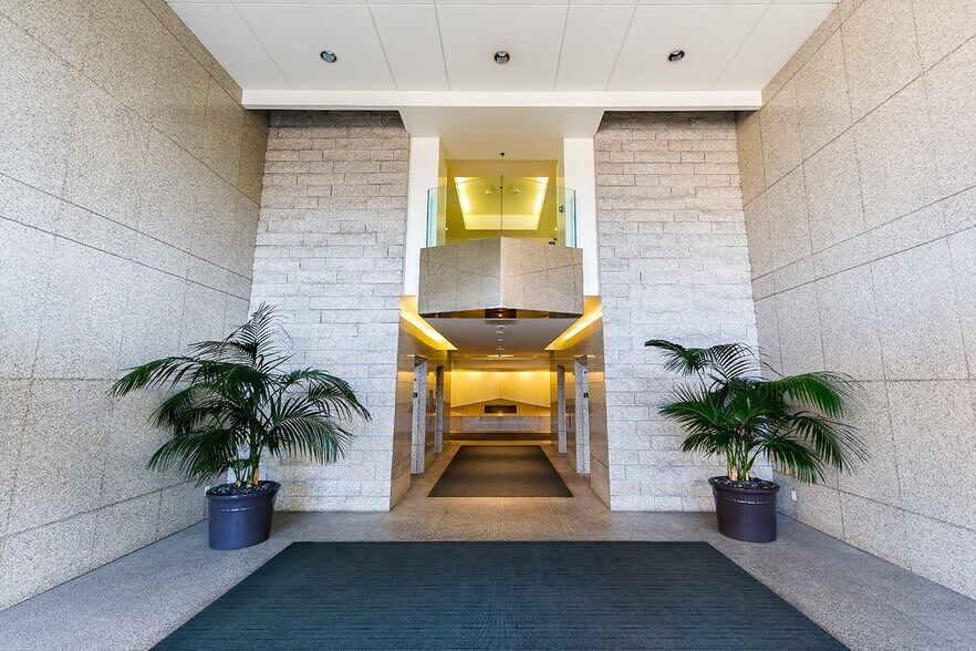 More Photos Of 11900 W Olympic Blvd, Los Angeles Office For Lease