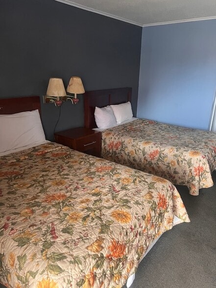 More Photos Of 281 Highway 11 and 80, Meridian Hotel For Sale