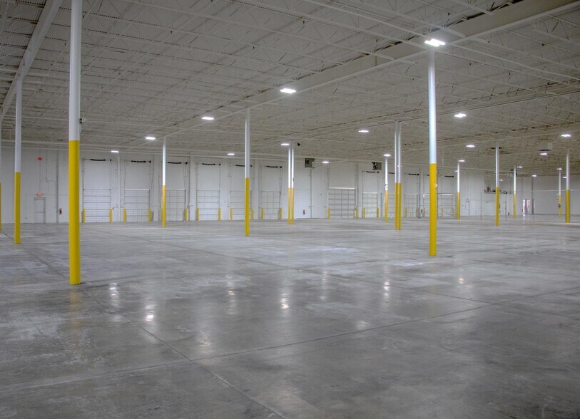 More Photos Of 170 Selig Dr SW, Atlanta Warehouse For Lease